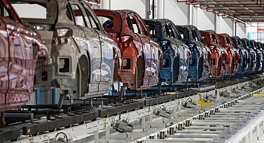 Otomotiv ekimde 3,8 milyar dolarla en fazla ihracat yapan sektör oldu