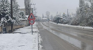Tokat'ta yüksek kesimlerde kar etkili oluyor