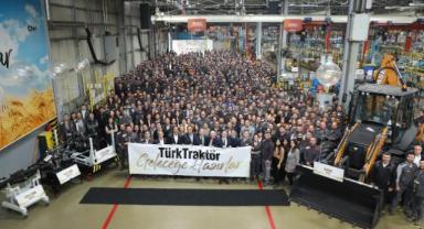 TürkTraktör üretimde dört kilometre taşını geride bıraktı