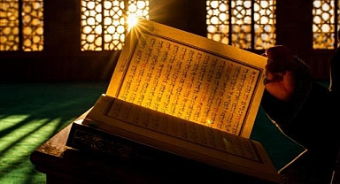 Almanya'da yapılan ankete göre, 18-29 yaş arası gençler Katolik Kilisesinden çok İslam'a güveniyor