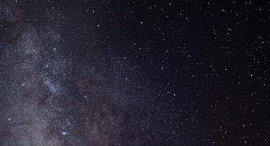 Bilim insanları, 12 milyar yıl öncesine ait Samanyolu benzeri dev galaksi keşfetti