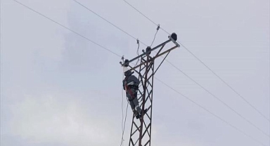 Dicle Elektrik'ten 6 ilde kar mesaisi