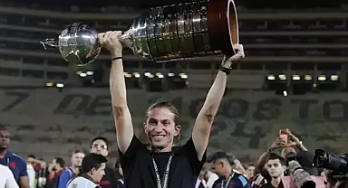 Flamengo, teknik direktör Filipe Luis'in sözleşmesini 2027'ye kadar uzattı
