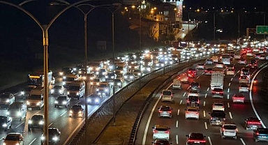 İstanbul'da akşam saatlerinde trafik yoğunluğu yüzde 80'e çıktı