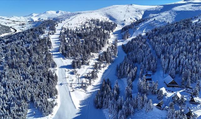 Ordu'daki Çambaşı Kayak Merkezi'nde sezon açıldı