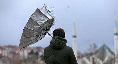 Orta ve Doğu Karadeniz için kuvvetli rüzgar ve fırtına uyarısı