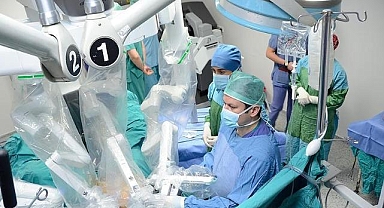 Robotik cerrahiyle kanser ameliyatlarında başarı artıyor
