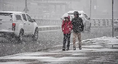 Türkiye yeni yıla soğuk ve yağışlı havayla giriyor