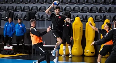 A Milli Erkek Hentbol Takımı, İstanbul'da kampa girdi