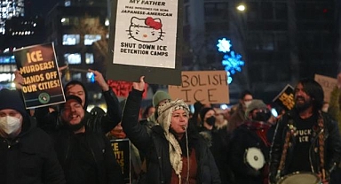 ABD'nin bazı bölgelerinde, Minnesota'da bir kadının ICE polisi tarafından öldürülmesi protesto edildi