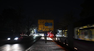 Berlin'de on binlerce haneye elektrik verilemiyor