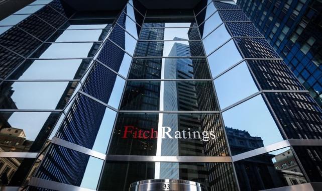 Fitch Türkiye'nin kredi notu görünümünü pozitife çevirdi
