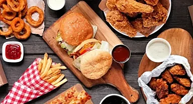 İngiltere'de sağlıksız gıda reklamlarına yönelik yeni yasak yürürlüğe girdi