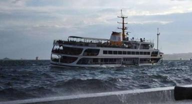 İstanbul'da hava muhalefeti nedeniyle tüm vapur seferleri iptal edildi