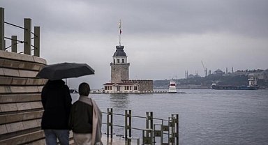 İstanbul Valiliğinden akşam saatleri için sağanak ve fırtına uyarısı 
