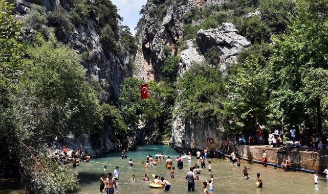 Mersin, 2025'in 11 ayında 1.2 milyon turist ağırladı