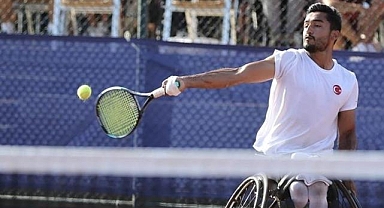 Para tenisçi Ahmet Kaplan, Avustralya Açık'ta yarı finale yükseldi