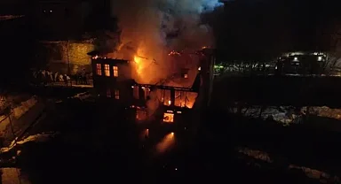 Safranbolu'da tarihi konak yandı