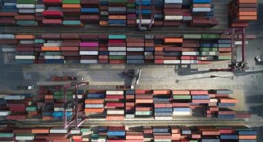 Türkiye limanlarında 2025'te Cumhuriyet tarihinin yük elleçleme rekoru kırıldı