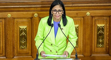 Venezuela Geçici Devlet Başkanı Rodriguez'den hava sahası açıklaması: