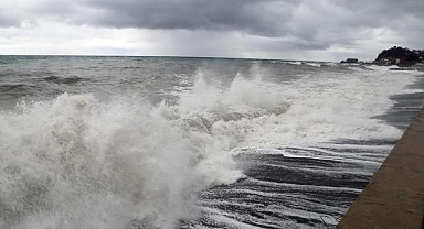 Yurdun bazı bölgeleri için fırtına ve kuvvetli sağanak uyarısı
