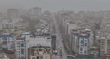 Antalya'da toz taşınımı görüş mesafesini düşürdü