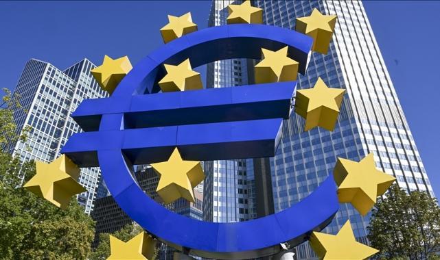 Avrupa Merkez Bankası 3 temel politika faizini değiştirmedi