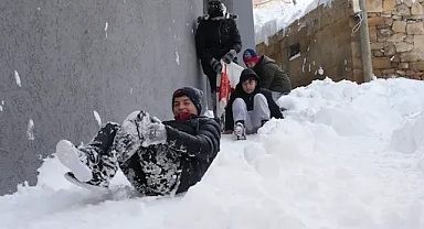 Bayburt'ta eğitime kar engeli 