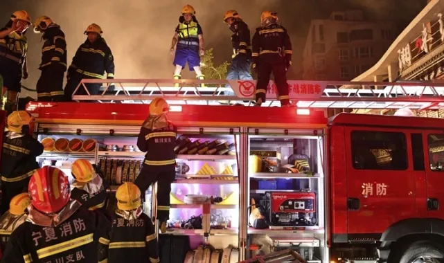 Çin'de inşaat halindeki demir yolu köprüsünün çökmesi sonucu 5 işçi öldü