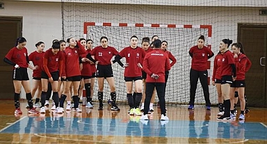 Hentbol: Kadınlar Süper Lig