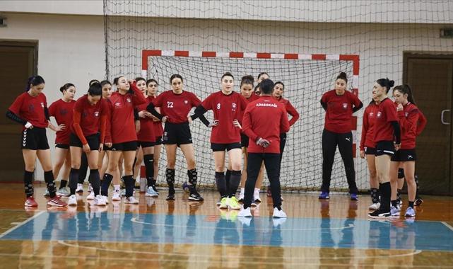 Hentbol: Kadınlar Süper Lig