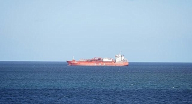 Konteyner taşımacılık şirketi Hapag-Lloyd, Hürmüz Boğazı'ndan geçişleri askıya aldı