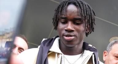 Renato Nhaga, Galatasaray'a transferi için İstanbul'da