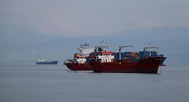 Türkiye'nin lojistik kapısı İzmit Körfezi'ne geçen yıl 9 bin 206 gemi uğradı