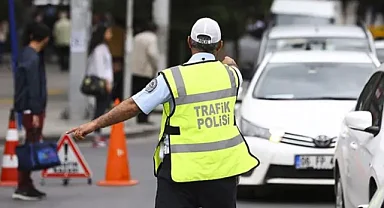 Adana'daki trafik denetimlerinde iki sürücüye 664 bin 500 lira ceza kesildi