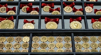Altının gramı 7 bin 333 liradan işlem görüyor