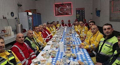 Çalışma ve Sosyal Güvenlik Bakanı Işıkhan, bakır madeninde işçilerle sahur yaptı