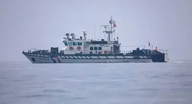 Çin, Doğu Çin Denizi'nde ihtilaflı bölgeye giren Japon balıkçı teknesini uzaklaştırdı