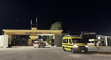 İsrail İran'ın misillemelerini gerekçe göstererek Refah Sınır Kapısı dahil Gazze'ye açılan tüm kapıları kapattı