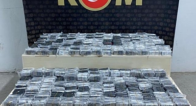 İstanbul'da kaçak cep telefonu operasyonunda 9 şüpheli yakalandı