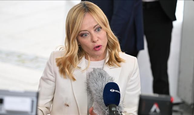 İtalya'da hükümet akaryakıt fiyatlarında geçici vergi indirimine gitti