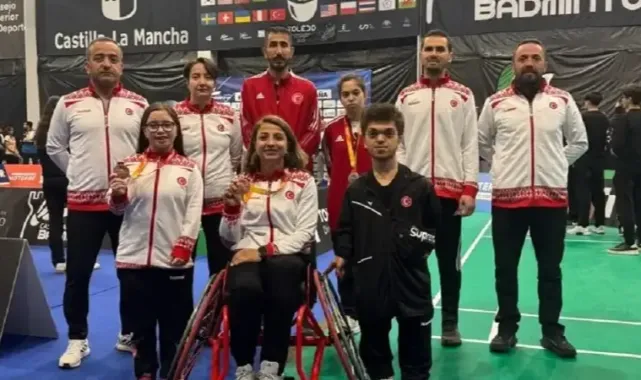 Milli para badmintoncular, İspanya'daki turnuvada 3 madalya aldı