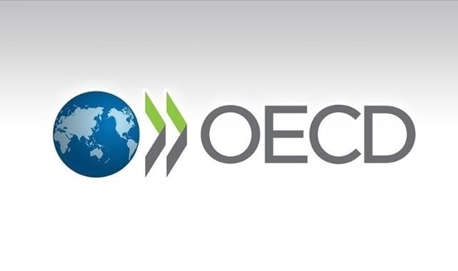 OECD, küresel ekonomiye ilişkin 2026 büyüme tahminini korurken 2027 için düşürdü