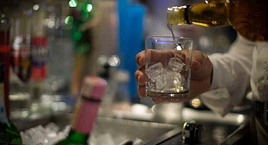 Polonya'nın başkenti Varşova'da gece saatlerinde alkol satışı yasaklandı