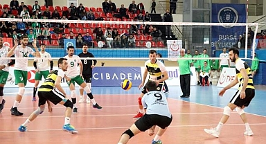 Voleybol Efeler Ligi'nde 25. hafta maçları oynanacak
