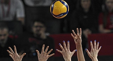 Voleybol Sultanlar Ligi’nde Play-Off Heyecanı Başlıyor! Şampiyonluk Yarışı Kızışıyor