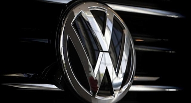 Volkswagen Grubu'nun faaliyet karı 2025'te yarı yarıya düştü