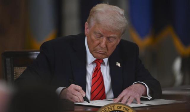 ABD, kuruluşunun 250. yılı anısına Trump'ın görselinin yer aldığı pasaportlar basacak