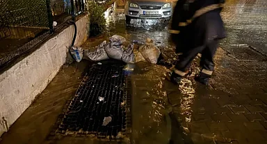 Bodrum'da şiddetli yağış nedeniyle su baskınları yaşandı