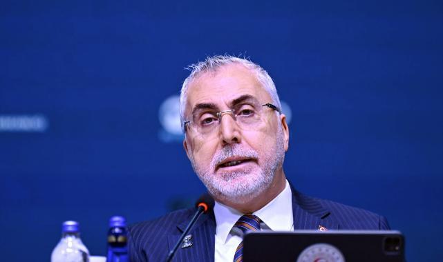 Çalışma ve Sosyal Güvenlik Bakanı Işıkhan, OECD Beceriler Zirvesi'nin basın toplantısında konuştu: